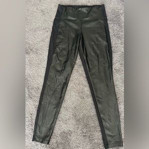 Athleta Women's Black Elastic Waist Delancy Shine Tight Leggings Size M